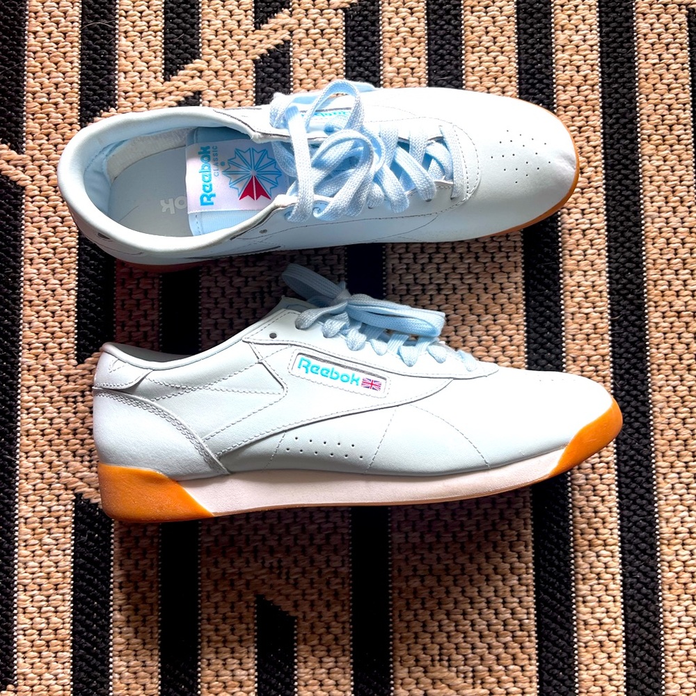 Reebok women’s tennis shoes